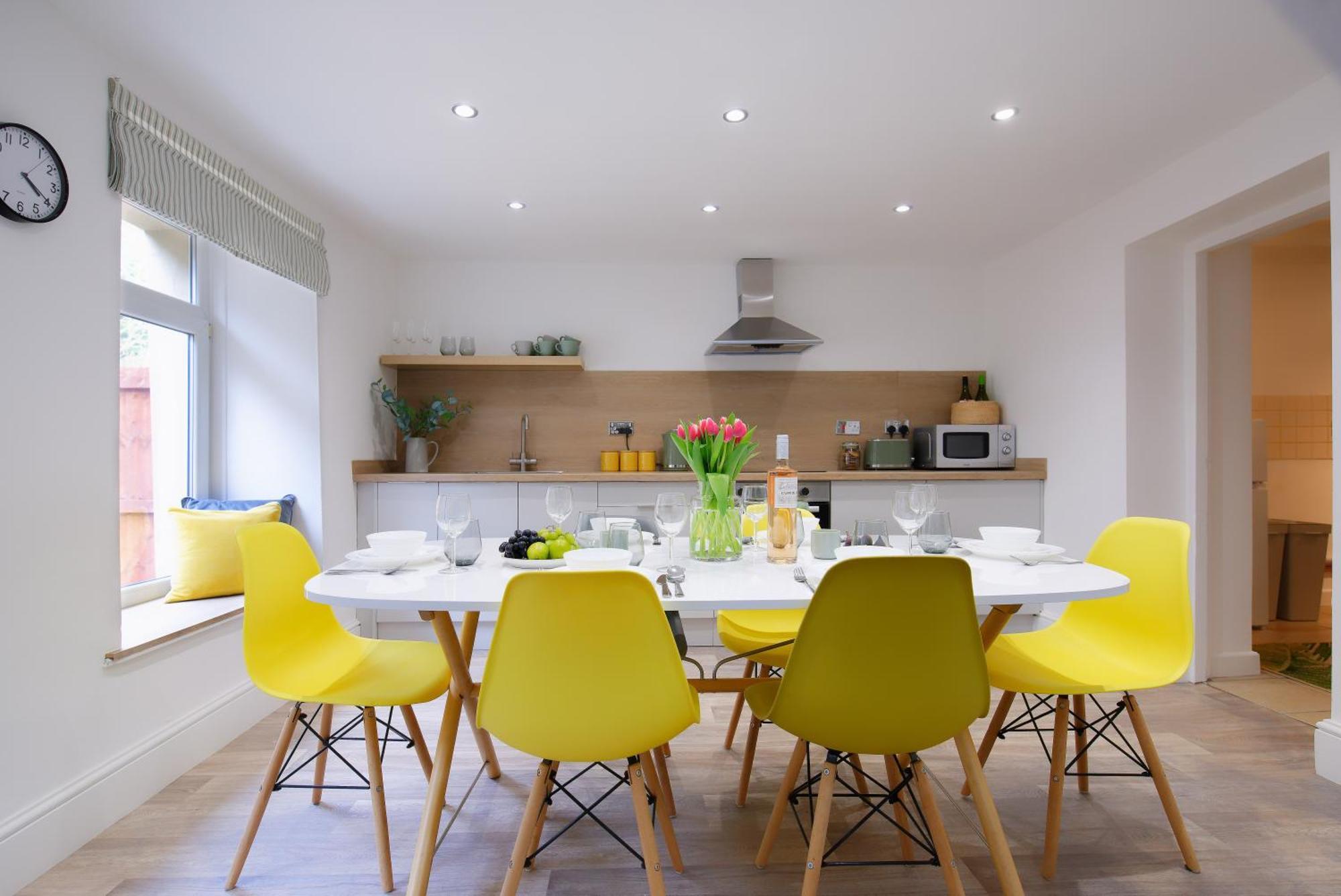 Stayright 3 Bed Home Near Hiking Trails & Parks Llwynypia Buitenkant foto