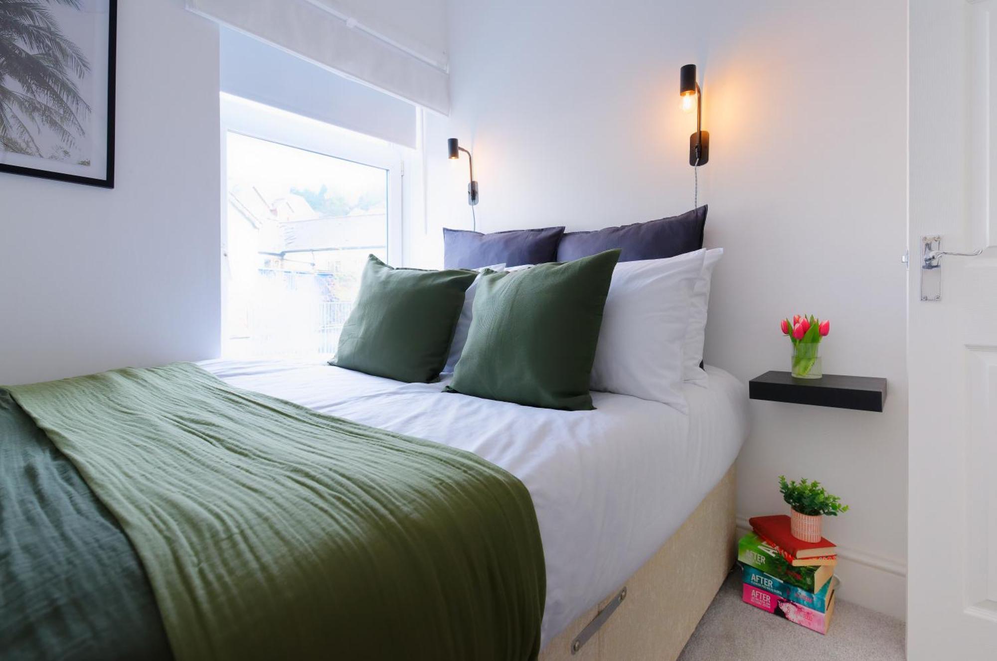 Stayright 3 Bed Home Near Hiking Trails & Parks Llwynypia Buitenkant foto
